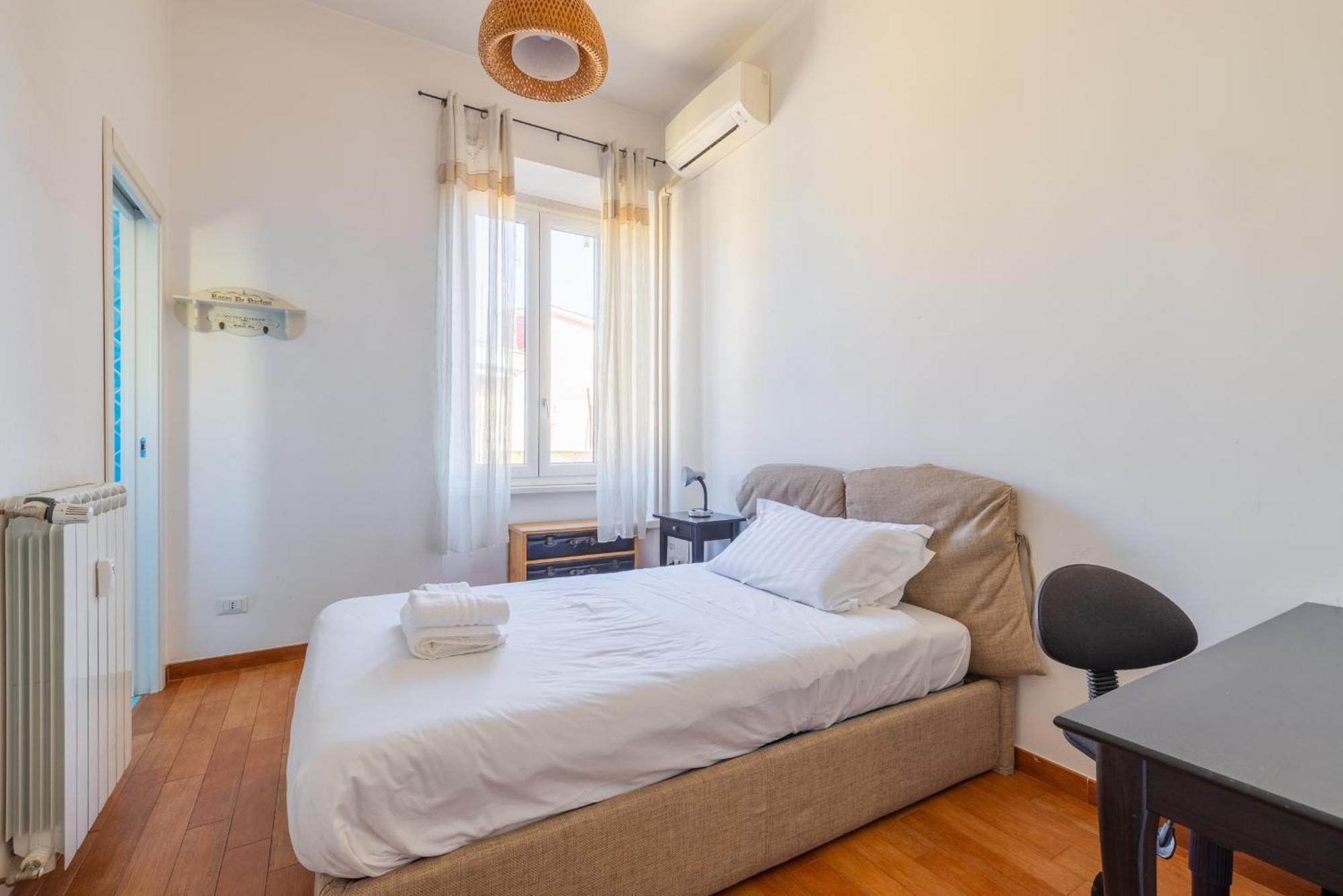 Emanuele Filiberto - B&d Apts