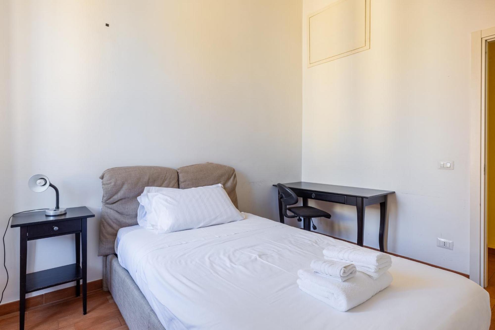 Emanuele Filiberto - B&d Apts Apartment *